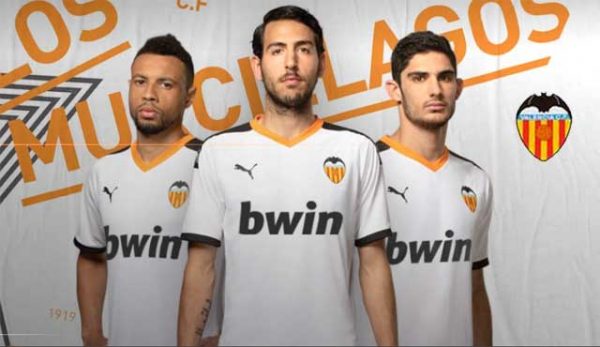 Bwin спонсор на клуб Валенсия който е част от Ла Лига